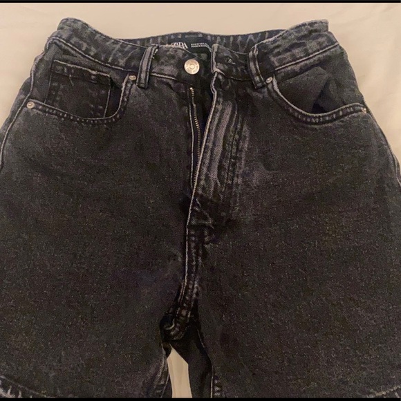 Zara shorts - Picture 2 of 3